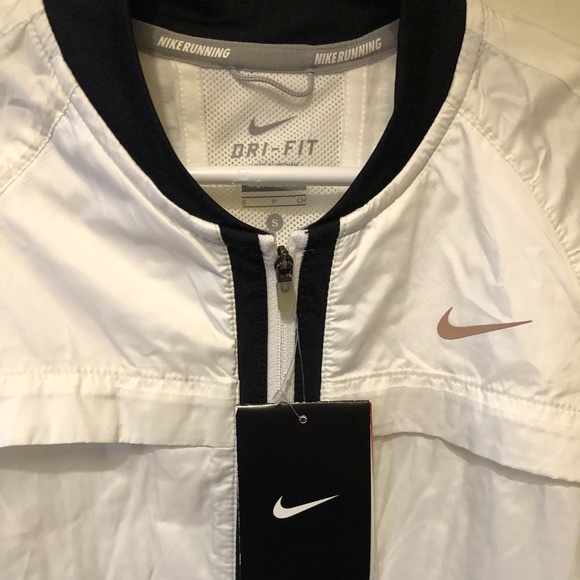 Nike Jacket - BNWT - Picture 2 of 4